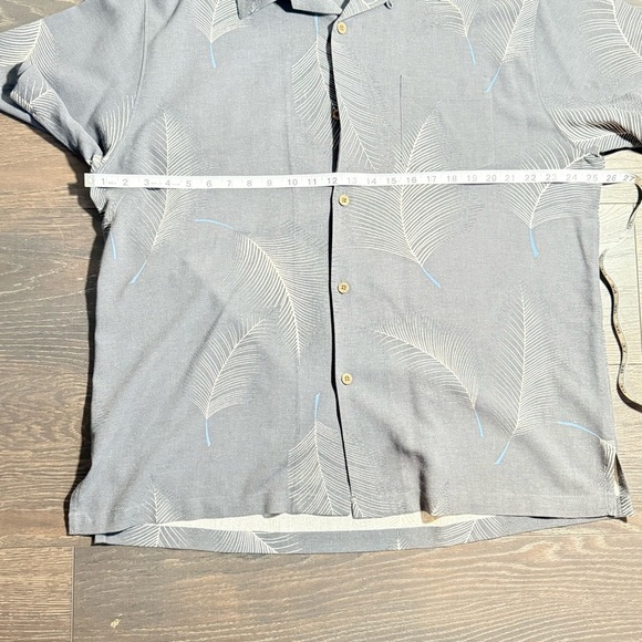 Tommy Bahama Gray Casual Button Down Shirt Soft Cotton Blend - Picture 4 of 5